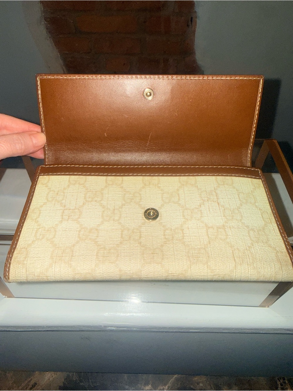 Gucci Vintage Rare Ivory GG Supreme Canvas Continental Wallet Brown Logo Plaque - Picture 9 of 10